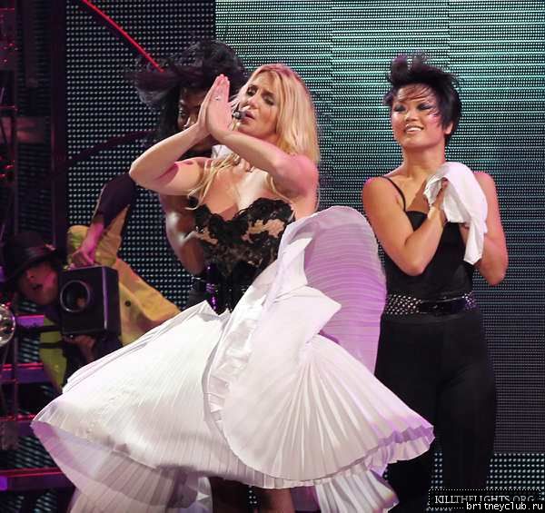 The Femme Fatale Tour в Юниондейл21.jpg(Бритни Спирс, Britney Spears)