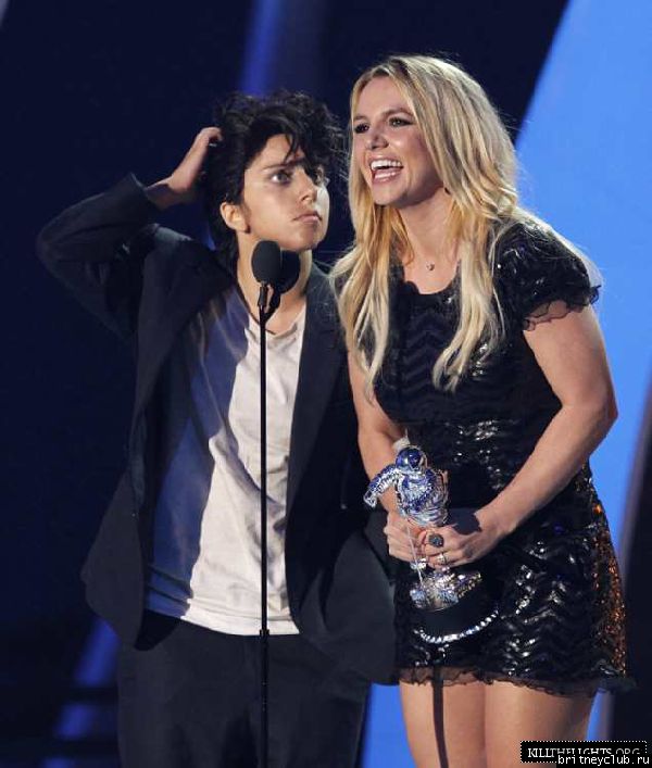 Бритни на VMA 2011! ("Lifetime Achievement Award")04.jpg(Бритни Спирс, Britney Spears)