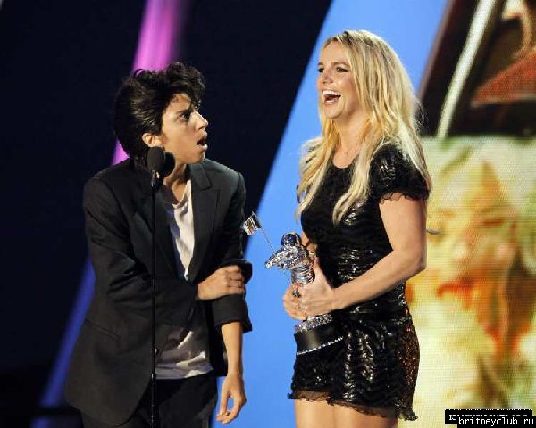 Бритни на VMA 2011! ("Lifetime Achievement Award")05.jpg(Бритни Спирс, Britney Spears)