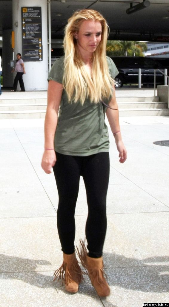 Бритни покидает Лос-Анджелес13.jpg(Бритни Спирс, Britney Spears)