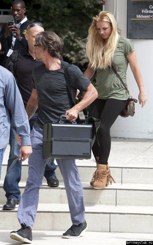 Бритни покидает Лос-Анджелес28.jpg(Бритни Спирс, Britney Spears)