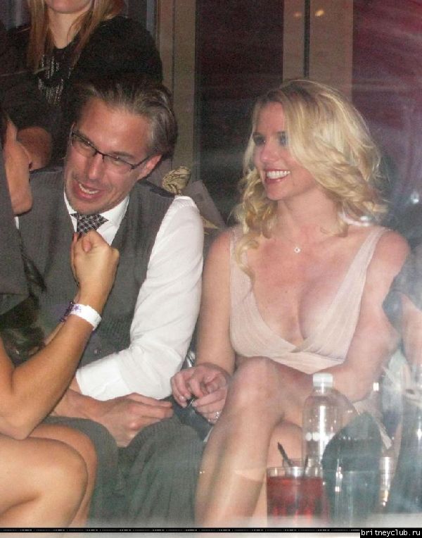 Бритни и Джейсон отмечают помолвку в клубе Chateau21.jpg(Бритни Спирс, Britney Spears)