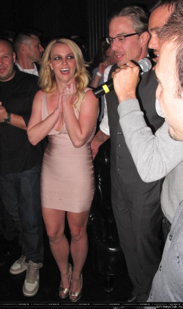 Бритни и Джейсон отмечают помолвку в клубе Chateau39.jpg(Бритни Спирс, Britney Spears)
