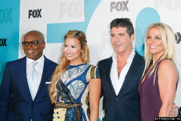 Бритни на вечеринке X Factor Fox Upfront53.jpg(Бритни Спирс, Britney Spears)