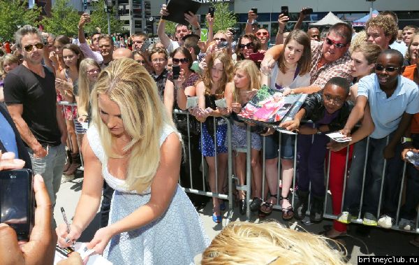 Кастинг на шоу X-Factor в Канзас-Сити, день первый110.jpg(Бритни Спирс, Britney Spears)