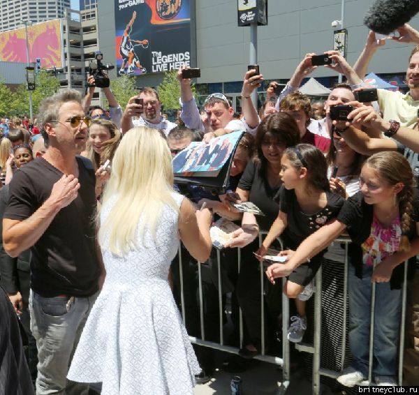 Кастинг на шоу X-Factor в Канзас-Сити, день первый79.jpg(Бритни Спирс, Britney Spears)