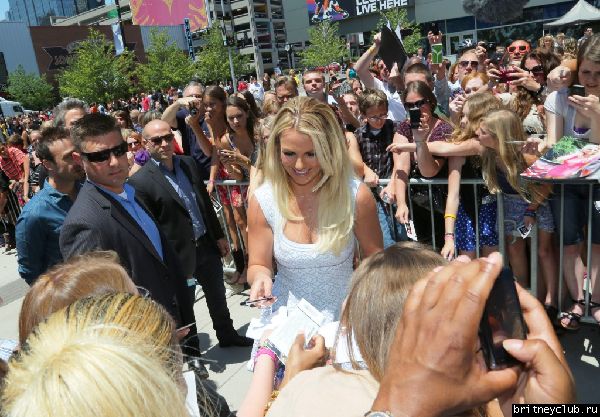 Кастинг на шоу X-Factor в Канзас-Сити, день первый97.jpg(Бритни Спирс, Britney Spears)