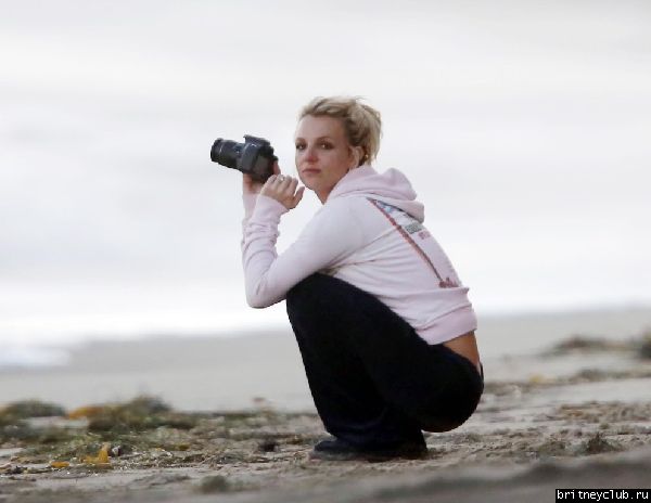 Бритни на пляже в Малибу06.jpg(Бритни Спирс, Britney Spears)