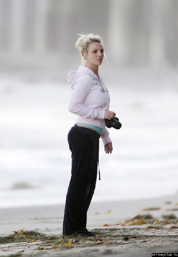 Бритни на пляже в Малибу45.jpg(Бритни Спирс, Britney Spears)