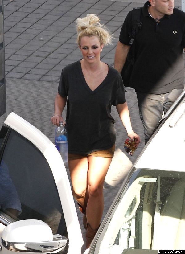 Бритни покидает фото студию в Лос-Анджелесе13.jpg(Бритни Спирс, Britney Spears)
