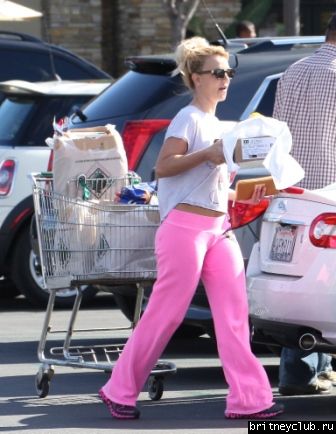 Бритни на шоппинге в Калабасасе15.jpg(Бритни Спирс, Britney Spears)