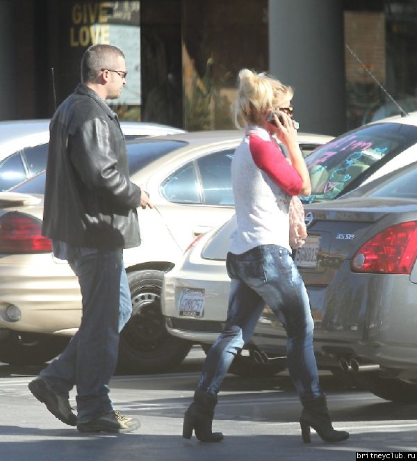 Бритни покидает отель и ресторан  SubWay12.jpg(Бритни Спирс, Britney Spears)
