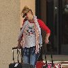 Бритни покидает отель и ресторан  SubWay