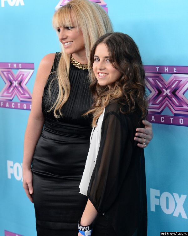 Бритни на пресс-конференции по случаю финала The X Factor USA13.jpg(Бритни Спирс, Britney Spears)