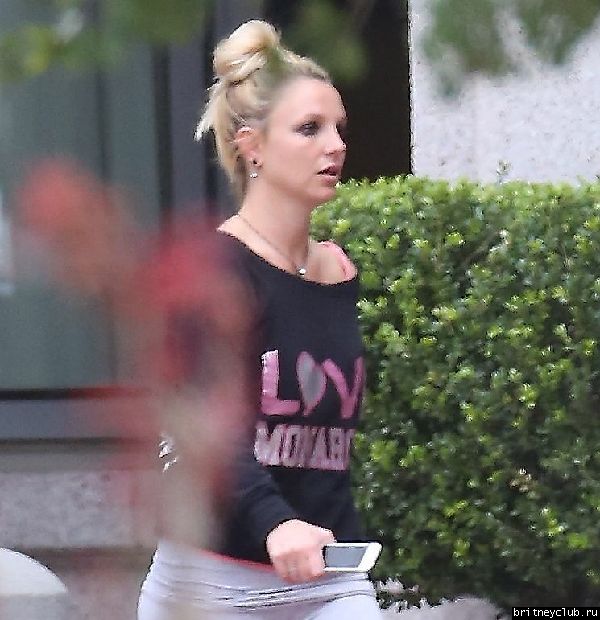 Бритни покидает фитнесс-клуб 22.jpg(Бритни Спирс, Britney Spears)