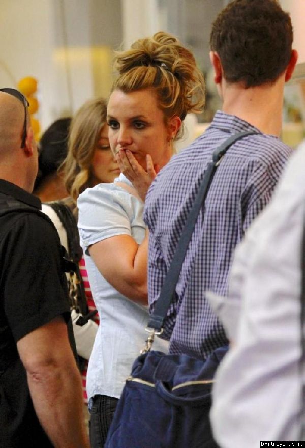 Бритни в аэропорту в Лос-Анджелесе45.jpg(Бритни Спирс, Britney Spears)