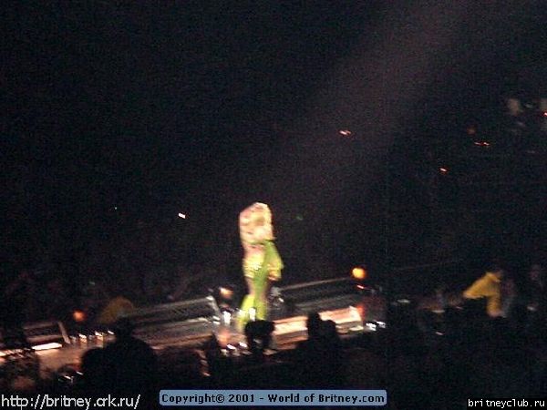 D.W.D. "Columbus, Ohio" (1 ноября 2001)56.jpg(Бритни Спирс, Britney Spears)