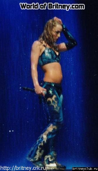 D.W.D. tour Toronto, Canada  (5 ноября 2001 года)13.jpg(Бритни Спирс, Britney Spears)