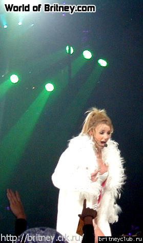 D.W.D. tour Anaheim, California (20 ноября 2001 года)03.jpg(Бритни Спирс, Britney Spears)