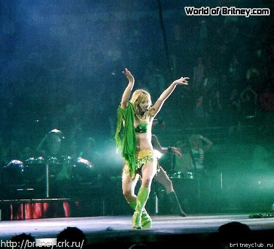 D.W.D. tour Auburn Hills, Michigan (26 ноября 2001 года)1.jpg(Бритни Спирс, Britney Spears)