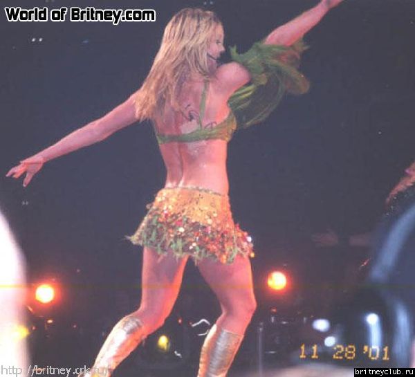 D.W.D. tour Chicago, IL (28 ноября 2001 года)02.jpg(Бритни Спирс, Britney Spears)