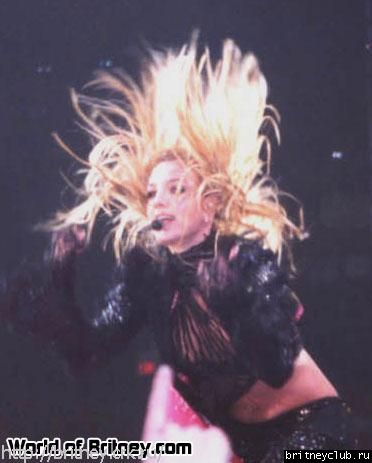 D.W.D. tour Chicago, IL (28 ноября 2001 года)05.jpg(Бритни Спирс, Britney Spears)