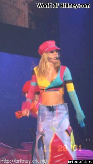 D.W.D. tour Chicago, IL (28 ноября 2001 года)17.jpg(Бритни Спирс, Britney Spears)