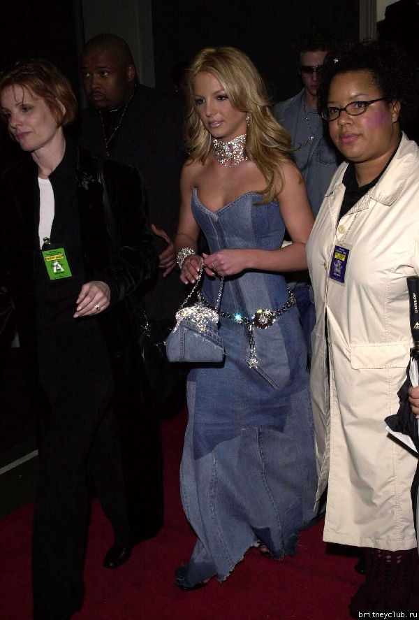 American Music Awards 2001 - Красная дорожкаbritney_spears_1_8_01_3.jpg(Бритни Спирс, Britney Spears)