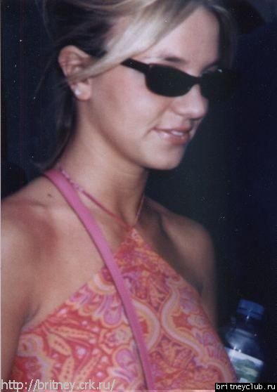Amateur Pics of Britney in Nice and Paris, France1.jpg(Бритни Спирс, Britney Spears)
