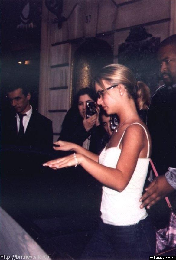 Amateur Pics of Britney in Nice and Paris, France5.jpg(Бритни Спирс, Britney Spears)