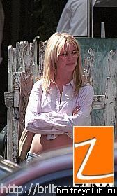 Бритни покидает ресторан  Ivy4.jpg(Бритни Спирс, Britney Spears)