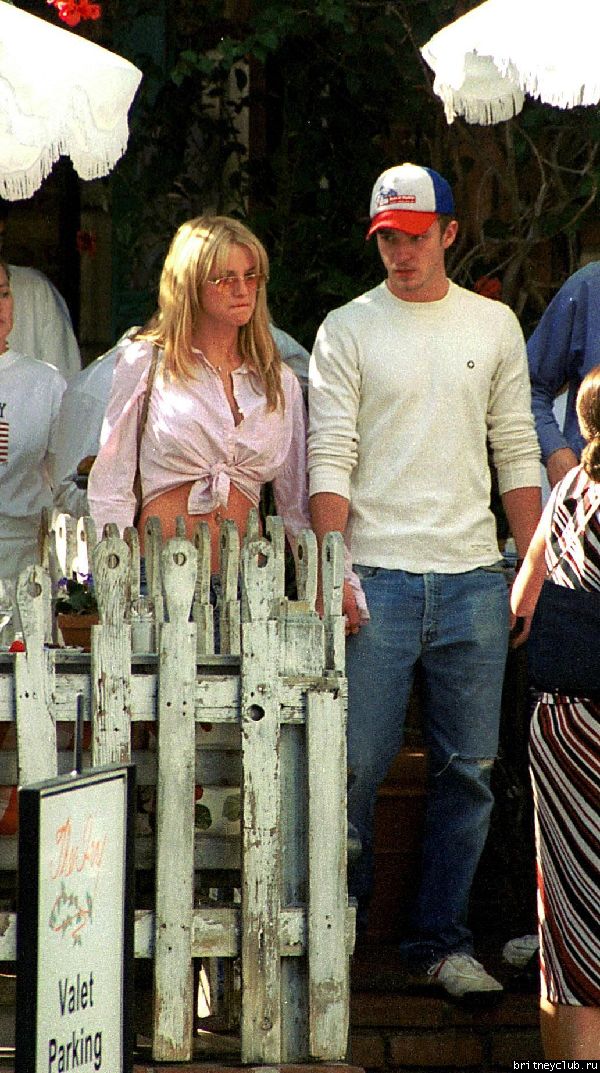 Бритни покидает ресторан  Ivyemp-3123797.jpg(Бритни Спирс, Britney Spears)