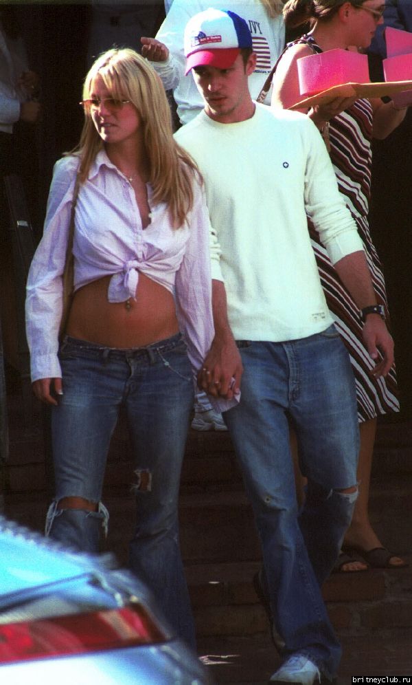 Бритни покидает ресторан  Ivyx163.jpg(Бритни Спирс, Britney Spears)