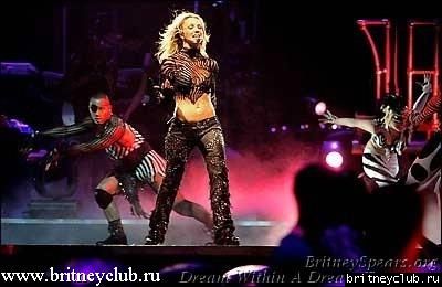 DWD - Tacoma, Washington (29 мая 2002 года)01.jpg(Бритни Спирс, Britney Spears)