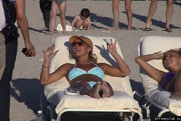 Бритни на пляже в Майямиbritney_spears02.jpg(Бритни Спирс, Britney Spears)