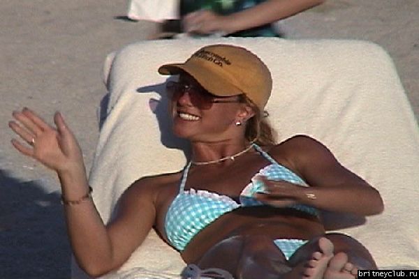 Бритни на пляже в Майямиbritney_spears07.jpg(Бритни Спирс, Britney Spears)