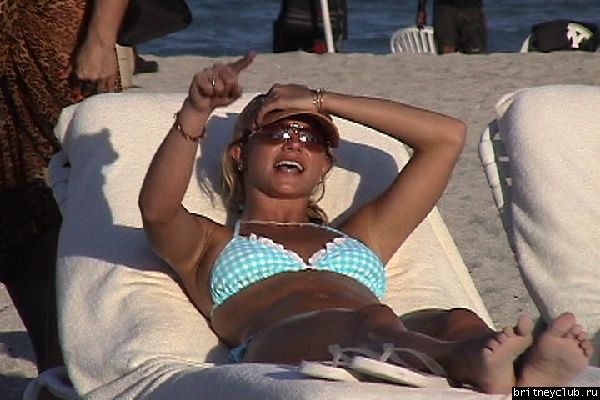 Бритни на пляже в Майямиbritney_spears99.jpg(Бритни Спирс, Britney Spears)