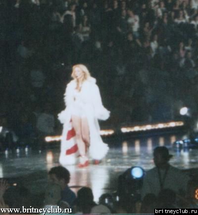 D.W.D. Boston, MA (29 Июня 2002)06.jpg(Бритни Спирс, Britney Spears)