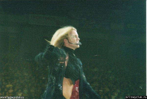 D.W.D. Hamilton, Ontario (June 25, 2002)02.jpg(Бритни Спирс, Britney Spears)