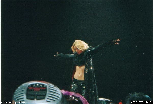 D.W.D. Hamilton, Ontario (June 25, 2002)03.jpg(Бритни Спирс, Britney Spears)