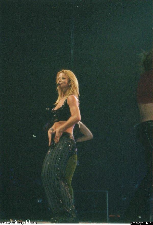 D.W.D. Hamilton, Ontario (June 25, 2002)09.jpg(Бритни Спирс, Britney Spears)