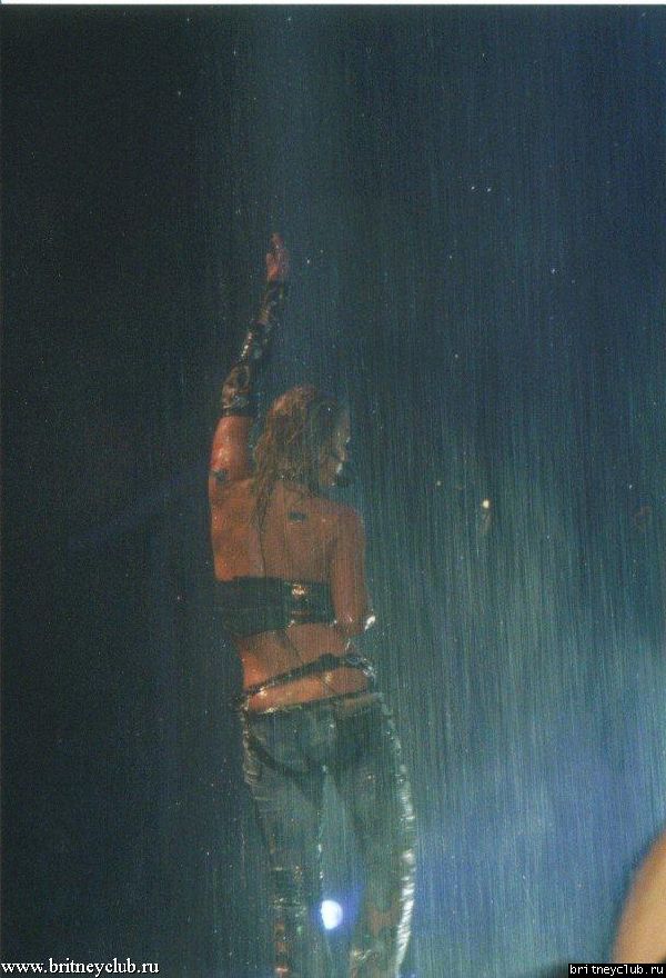 D.W.D. Hamilton, Ontario (June 25, 2002)26.jpg(Бритни Спирс, Britney Spears)