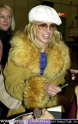 Бритни в аэропорту Лондона12.jpg(Бритни Спирс, Britney Spears)