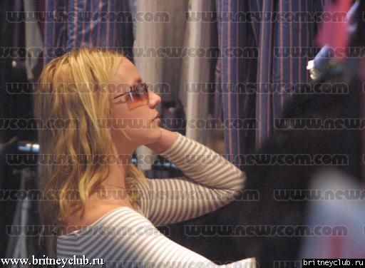 Бритни на шоппинге в Soho в Нью-Йорке12.jpg(Бритни Спирс, Britney Spears)