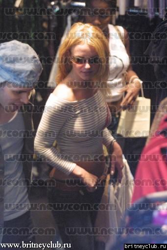 Бритни на шоппинге в Soho в Нью-Йорке18.jpg(Бритни Спирс, Britney Spears)