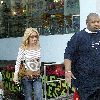 Бритни на шоппинге в Soho в Нью-Йорке