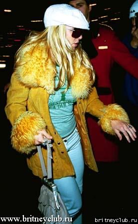 Бритни прибыла в отель в Лондоне04.jpg(Бритни Спирс, Britney Spears)