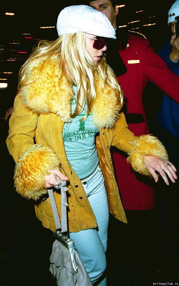 Бритни прибыла в отель в Лондонеhq2_2.jpg(Бритни Спирс, Britney Spears)