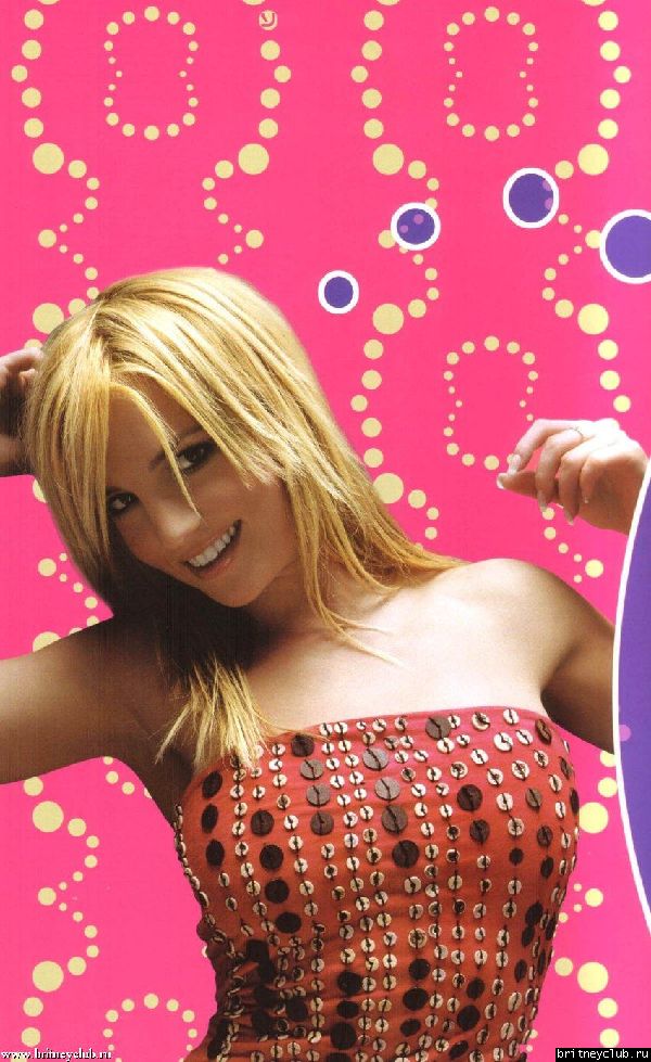 Фотографии товаров, предлагаемых во время тура DWD10.jpg(Бритни Спирс, Britney Spears)