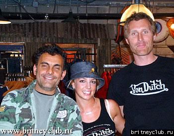 Бритни в магазине  VonDutch3.jpg(Бритни Спирс, Britney Spears)